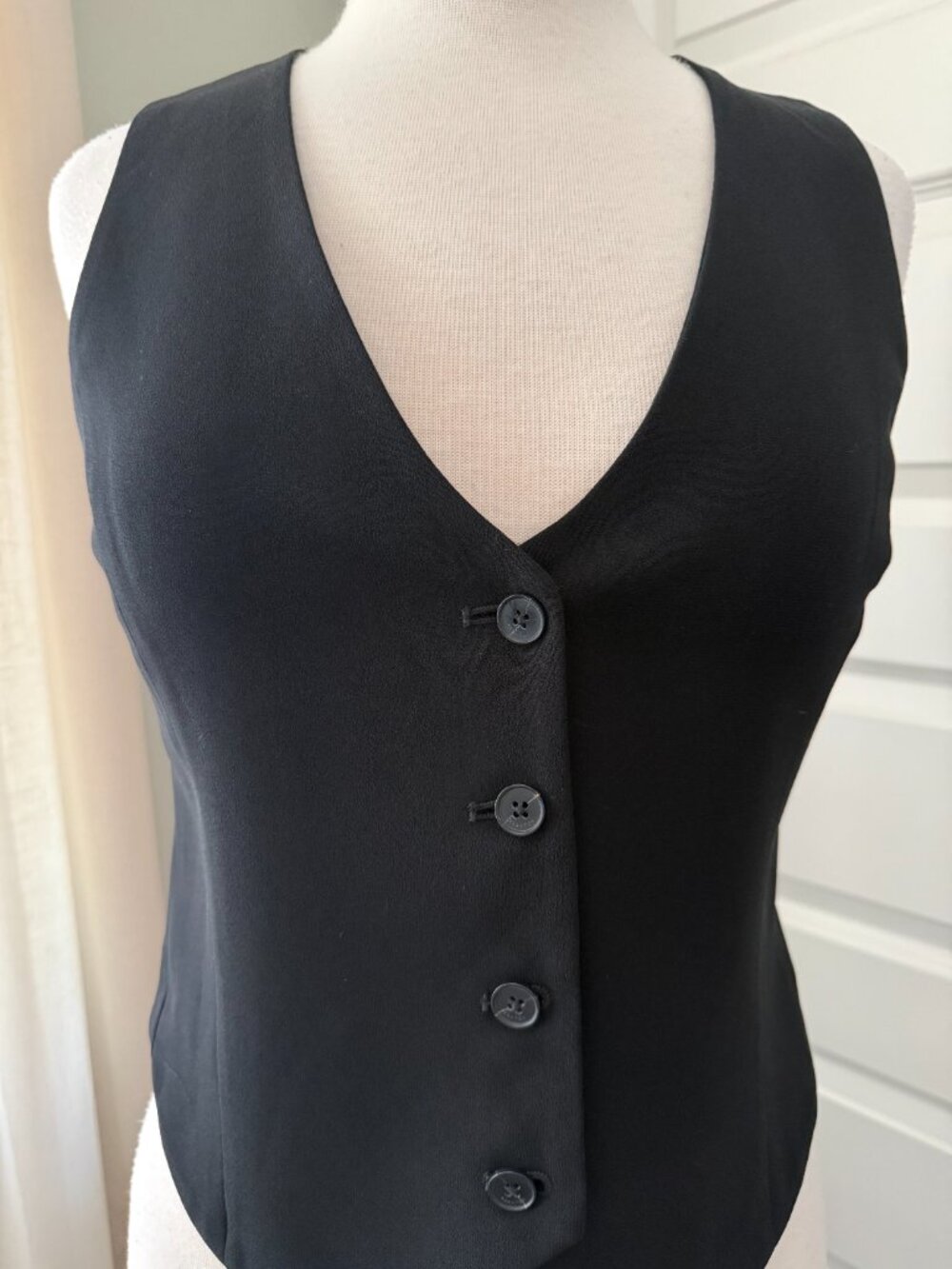 Babaton Aritzia Deniro Vest : 2 - Picture 3 of 7